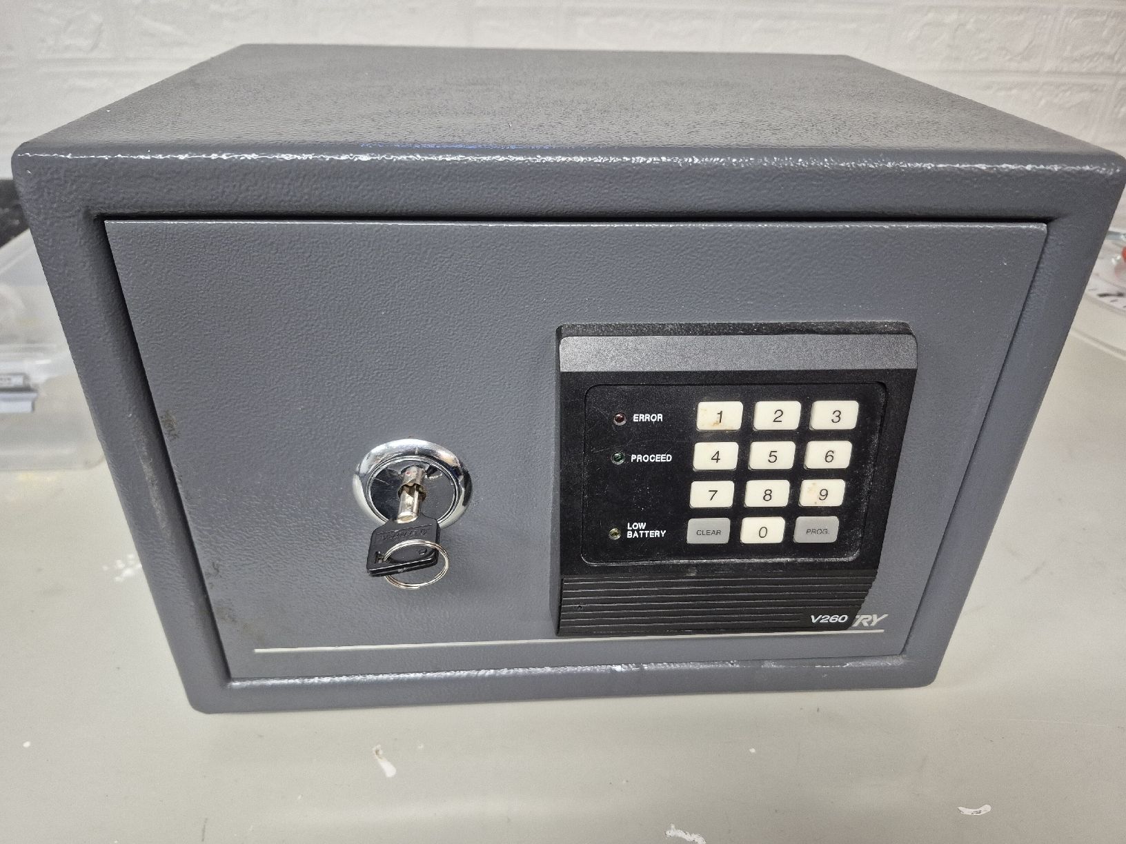Casseforti: Sentry V260 Tresor – Usato da Schleinikon venduto da Loewe44 5