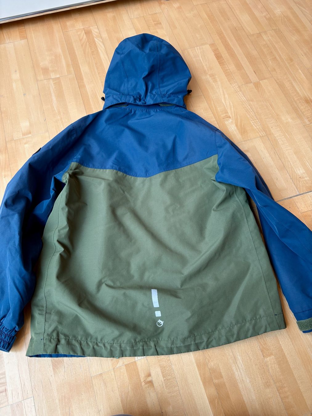 Trevolution Jacken & Mäntel: Trevolution Windjacke 140 – Gebraucht aus Zürich von AxNy 2