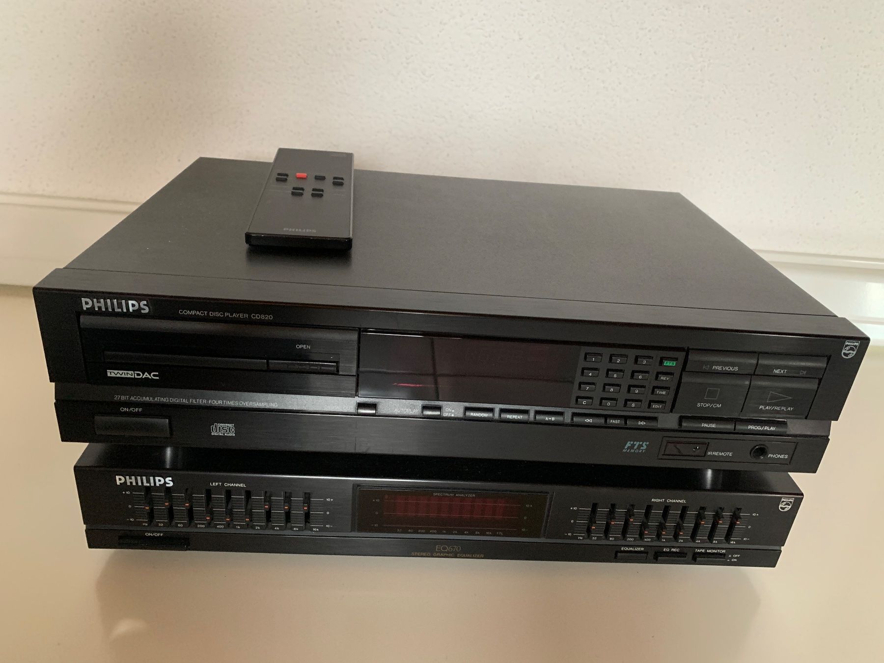Philips Audio- & Mediensysteme: Philips CD 820 Cd Player mit Philips Equalizer – Gebraucht aus Bremgarten AG von