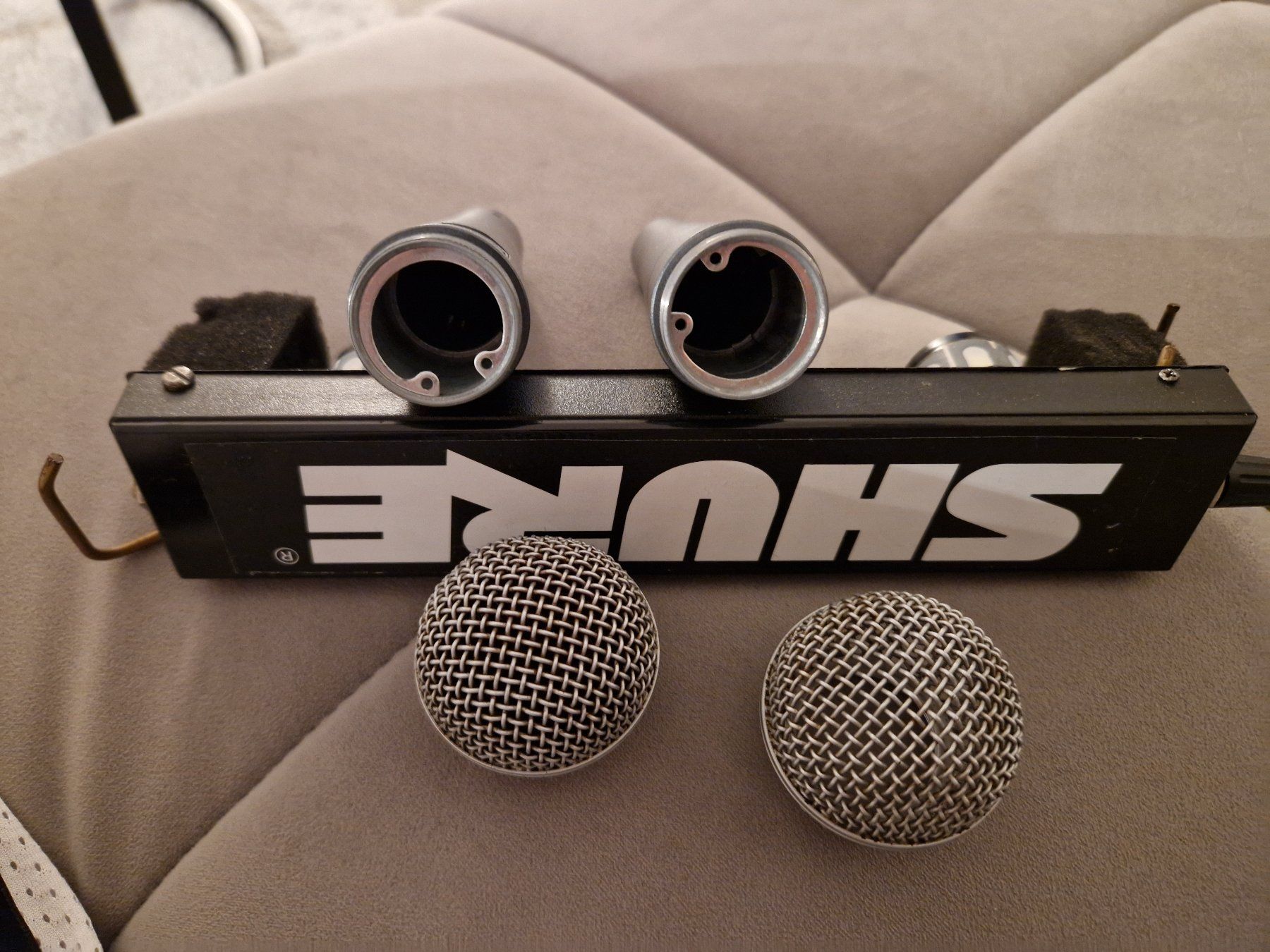 Shure Microfoni: 2x Shure SM58 Beta A Handorgel Mikrofon – Usato da Wängi venduto da dx1_c5kc 2
