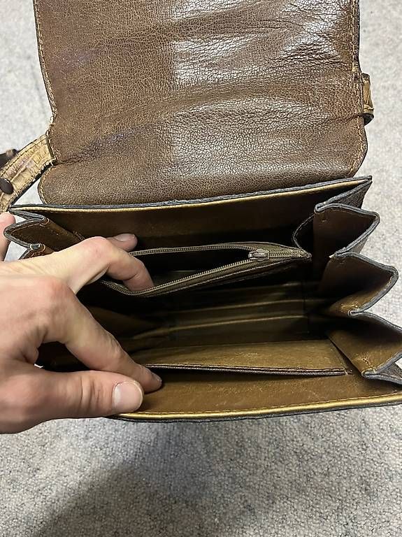Borse da donna: Sac à main en crocodile – Usato da Biel/Bienne venduto da aml2520 1