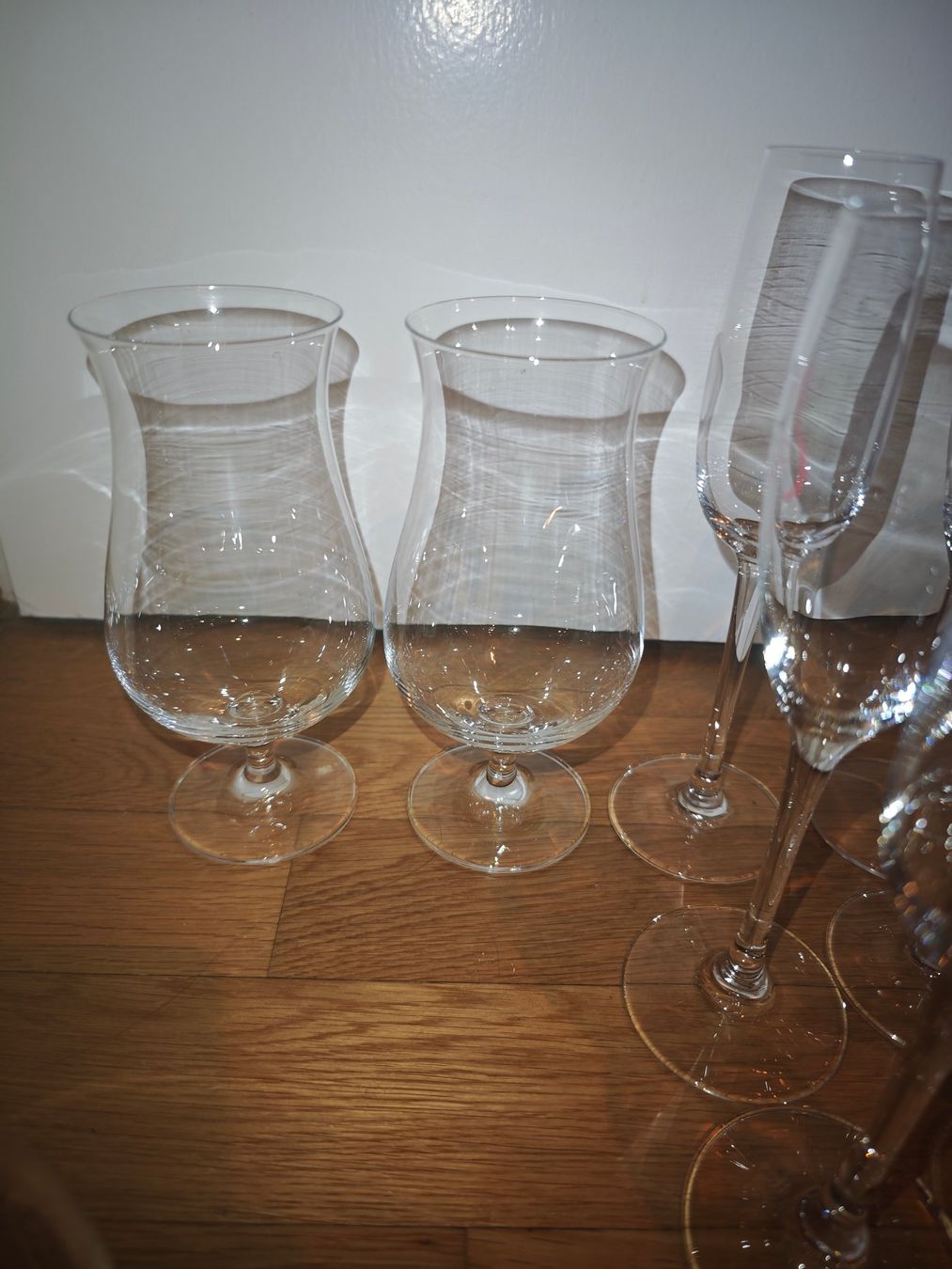 Verres: Wein & Champagnergläser – D'occasion à Bonstetten par lin_fy7n 4