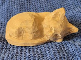 Katze geschnitzt Holzfigur Holzskulptur 