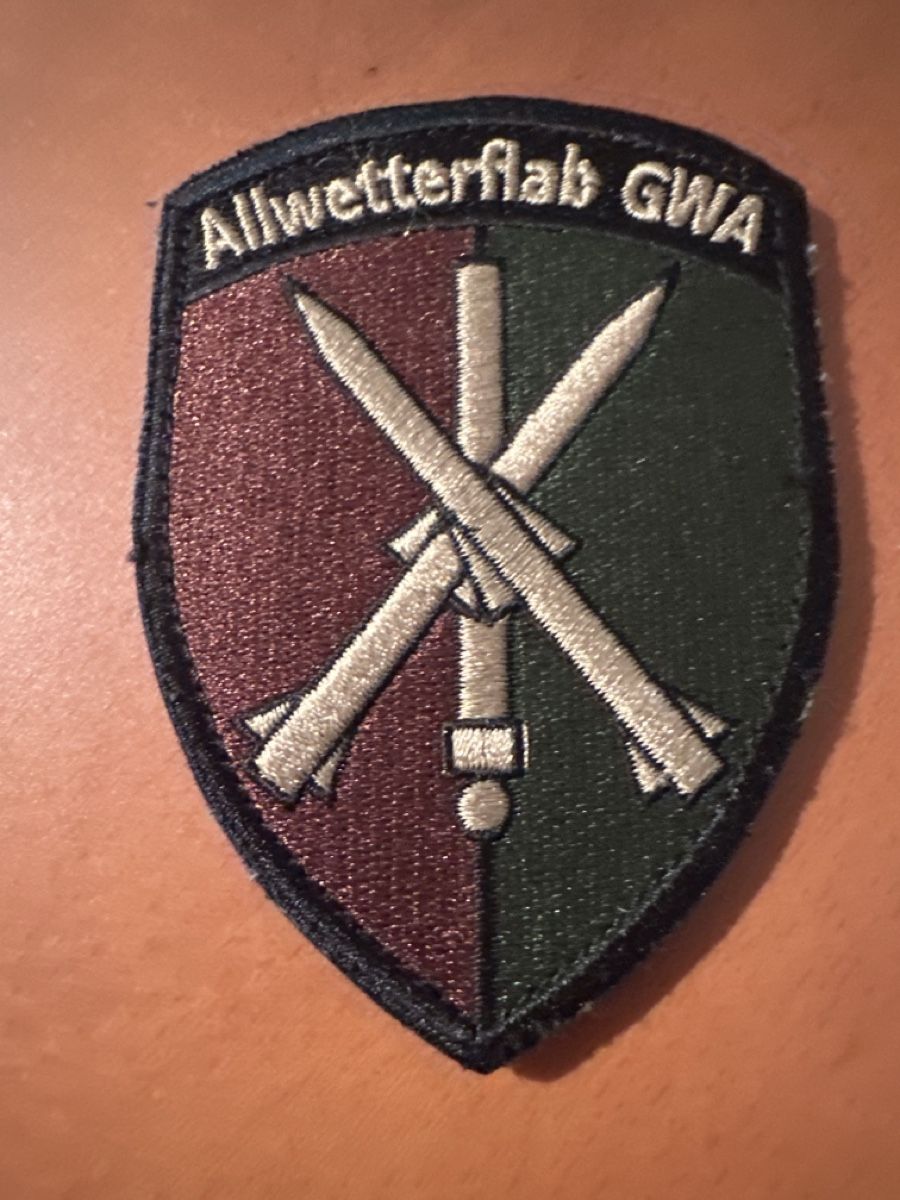 Schweizer Armee Plaketten & Abzeichen: Armee – Gebraucht aus Morbio Inferiore von Ecod