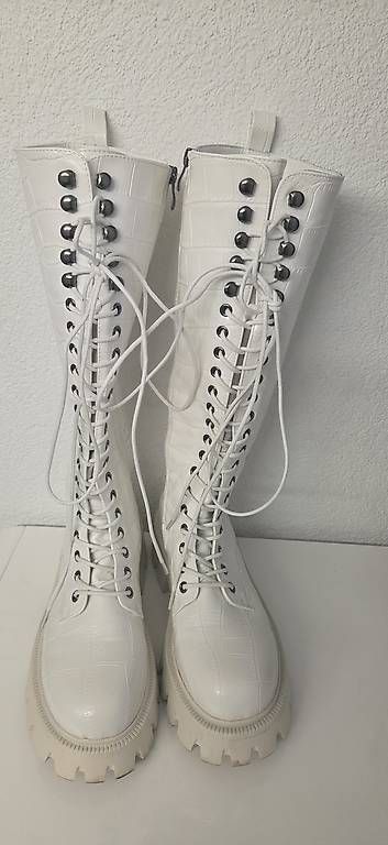 Damenschuhe: Schnürrstiefel Grösse 40 top Zustand – Gebraucht aus St. Urban von kun_9gl9 2