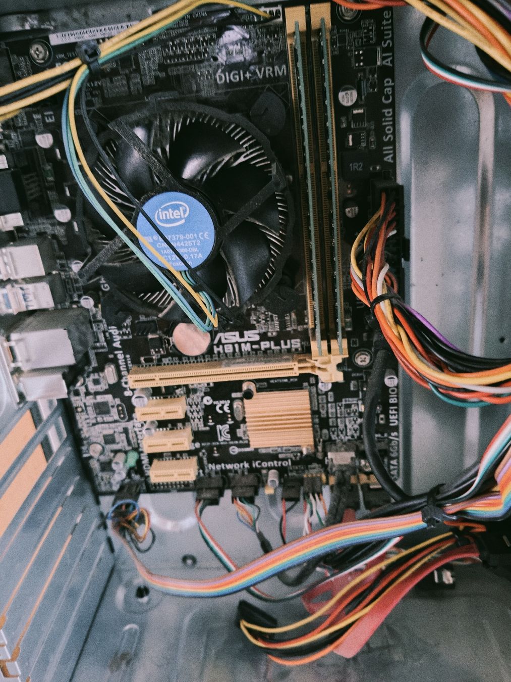 Asus Mainboards: Carte mère H81 + i3 4e – Gebraucht aus La Chaux-de-Fonds von Honit 1