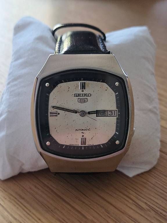 Seiko Uhren: Seiko 5 Automatic 7009 5190 Vintage Cadran Blanc – Gebraucht aus Genève von kev_d8z5