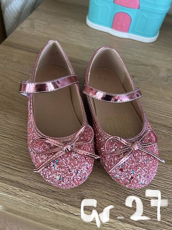 Schuhe für Mädchen: Diverse Kinderschuhe – Gebraucht aus Oberstocken von sui_d7tt 3