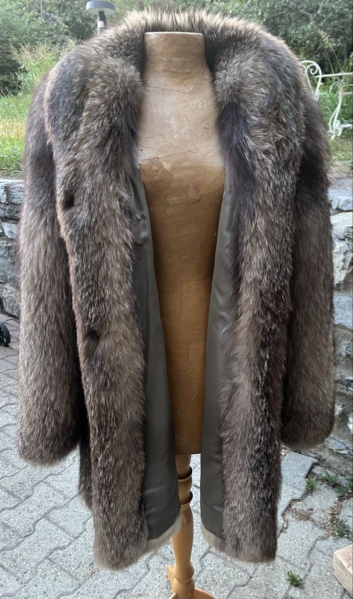 Cappotti: Manteau de fourrure – Usato da St-Pierre-Clages venduto da ste_xk6p 1