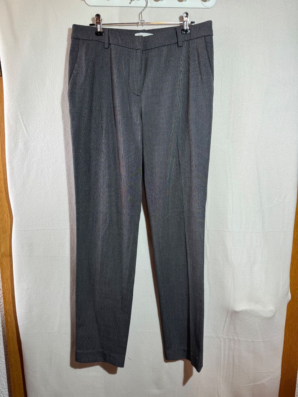 H&M Pantaloni: Stoff Hose von H&M Gr. 36 – Usato da Grosswangen venduto da second_hand_dress