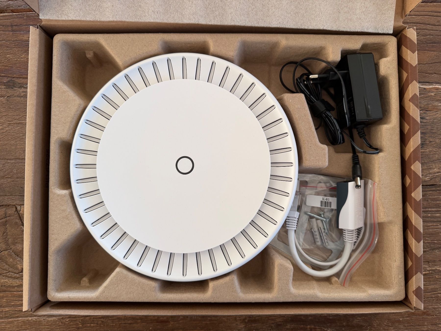 Mikrotik cAP ax, PoE-Wifi-6 mit bis zu ax! (Gebraucht) in Kloten für ...
