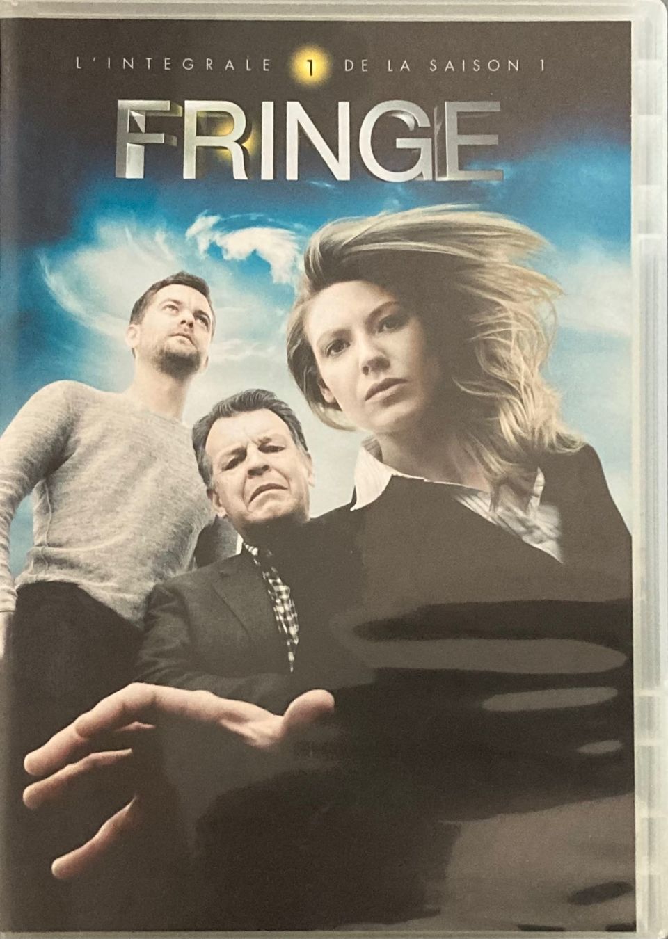 Tutti i DVDs: FRINGE (L'INTEGRALE DE LA SAISON 1) – Usato da Poliez-Pittet venduto da Newtown-Records 2