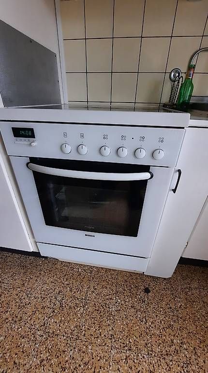 Cuisinières: cuisiniere vitroceran – D'occasion à Lausanne par pompom56