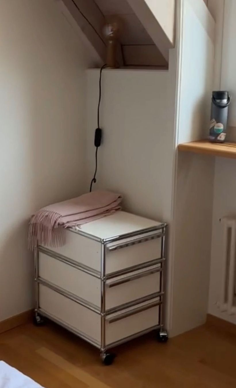 USM Eléments de bureau: USM Haller Rollcontainer – D'occasion à Zürich par Lara13 1