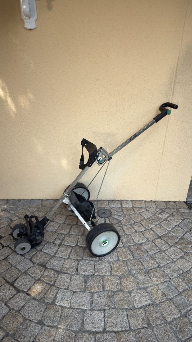 Trolley: HillBilly Golf trolley aluminium foldable used – Usato da Wilen b. Wollerau venduto da joe_lbk9
