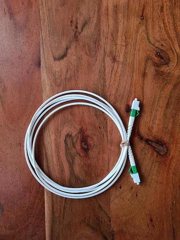Kabel: Glasfaserkabel 2m Sunrise – Gebraucht aus Wollerau von Confuso