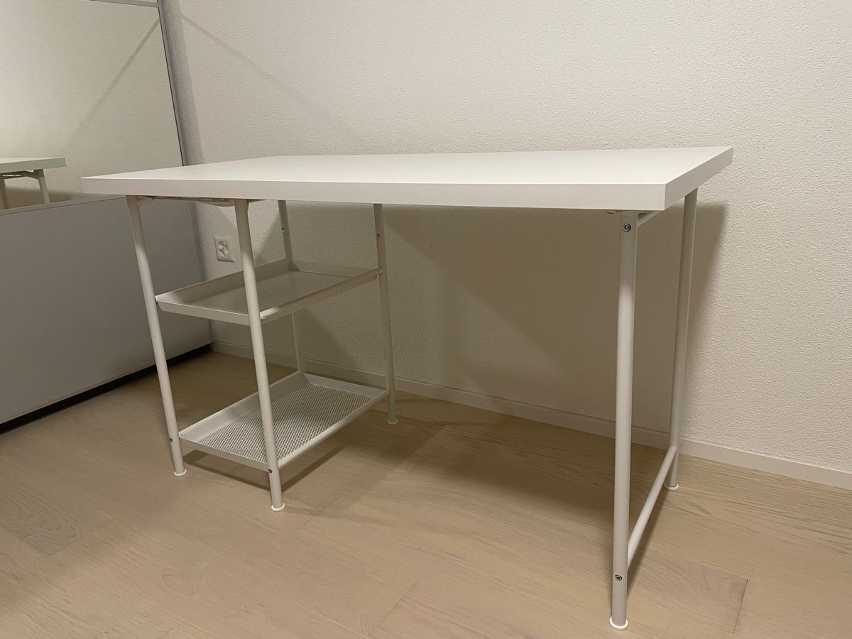 Ikea Scrivanie: Ikea Schreibtisch und Drehstuhl – Nuovo (secondo la descrizione) da Uzwil venduto da surmankun 3