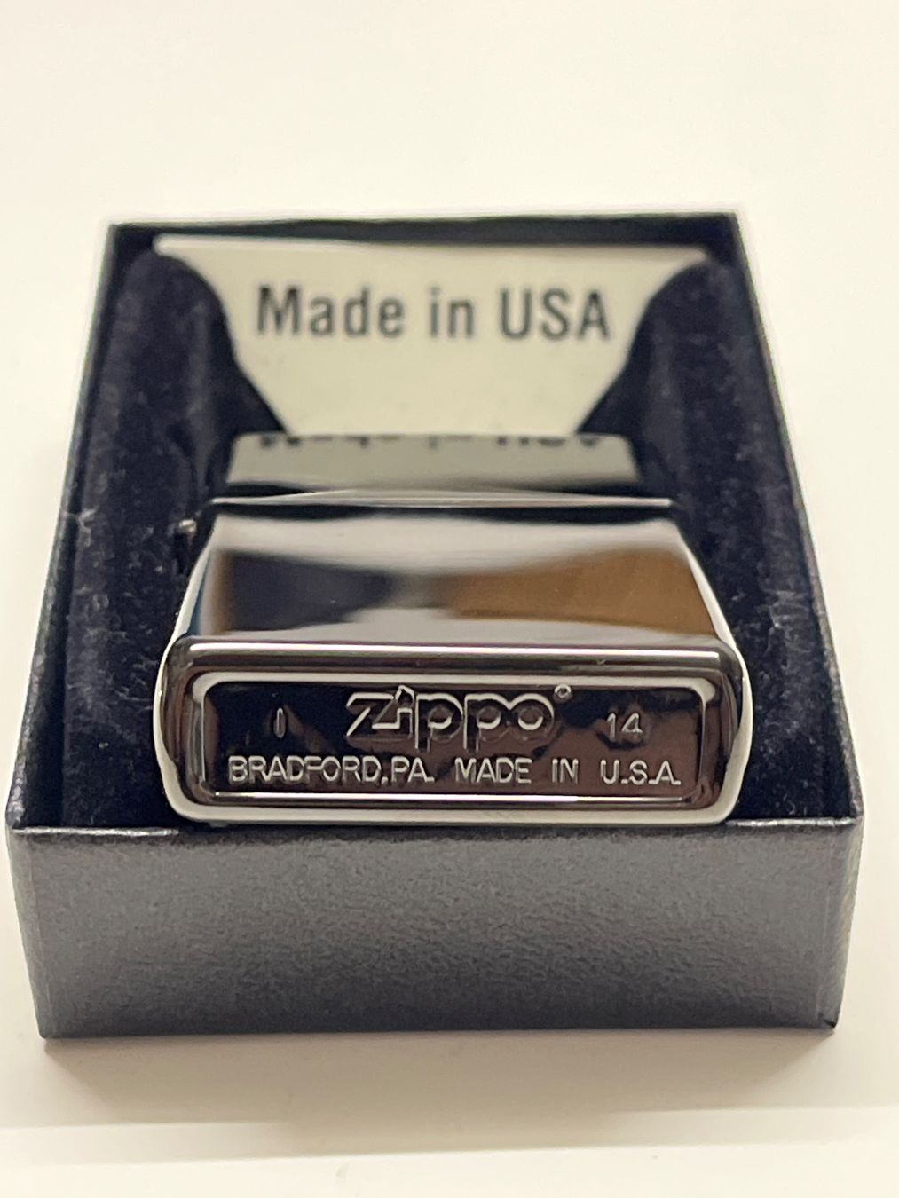 Zippo Feuerzeuge: Zippo Feuerzeug Chrome High Polished Black – Gebraucht aus Zürich von VVintage 2