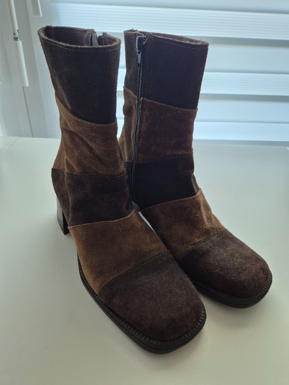 Damenschuhe: Schuhe Stiefel Grösse 37 Braun – Gebraucht aus Zürich von pau_y8mv 1
