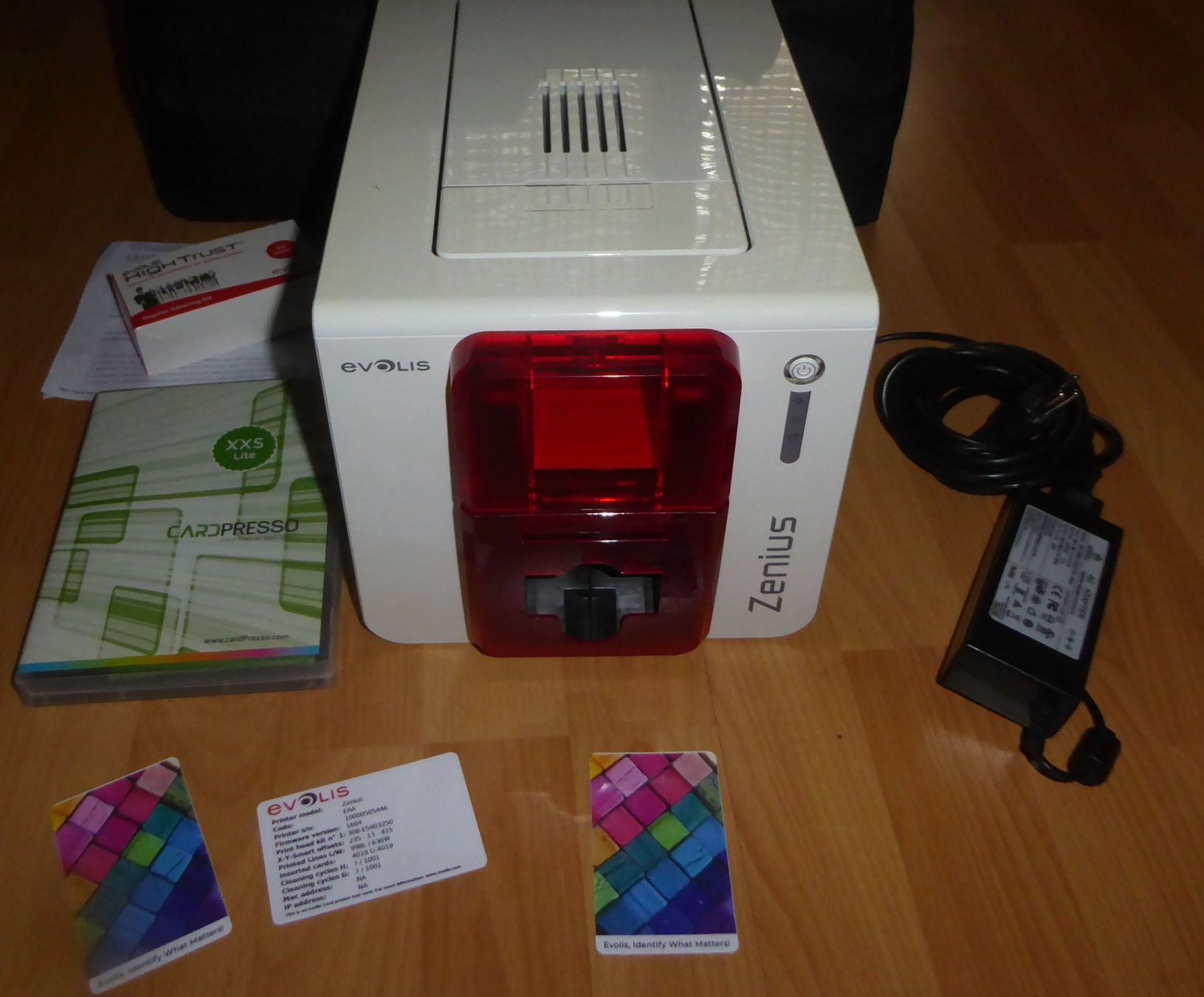 Evolis Stampanti: Evolis Zenius Classic Kartendrucker ZN1U0000RS – Usato da Männedorf venduto da livesteam 4