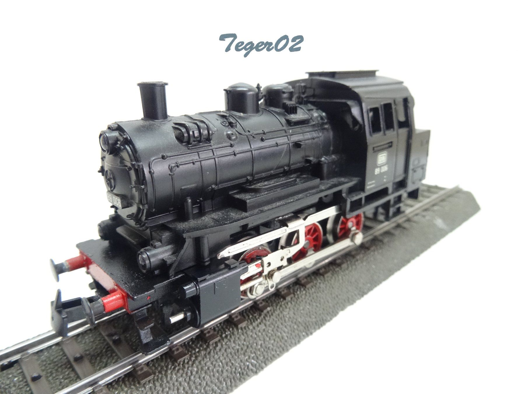 Märklin Modellini di ferrovie: Märklin H0 BR89 006 Tenderlok analog – Usato da Hochdorf venduto da Teger02