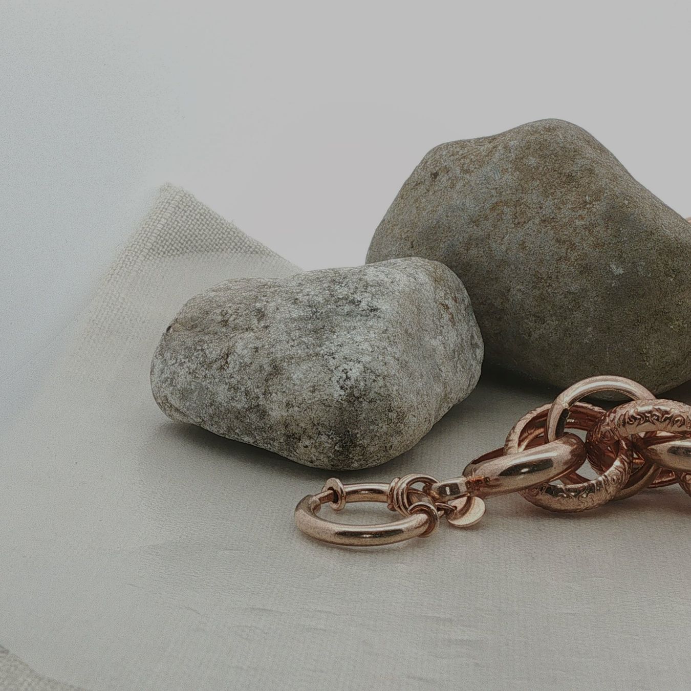 Olga Ribler Colliers: Statement Halskette Sterling Silber rosevergoldet – Neuf (Voir description) à Luzern par Schmuckoutlet 2