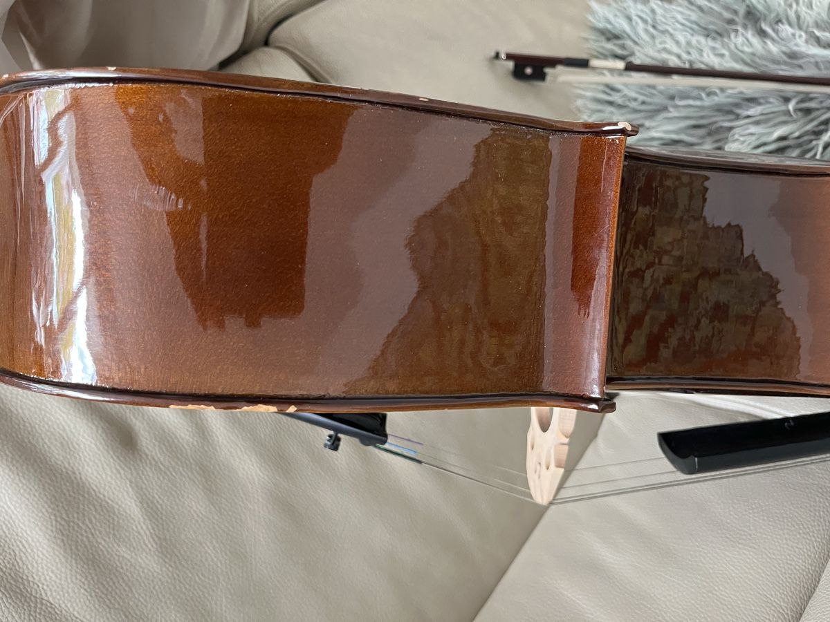 Strumenti musicali: Kinder Cello mit Bogen und Tasche – Usato da Teufen AR venduto da Narina40 5