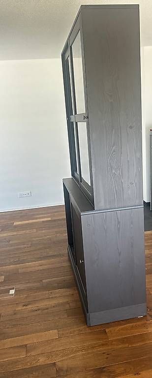 Ikea Vitrines: Vitrinenschrank schwarz – D'occasion à Kriens par gcn_87vt 1