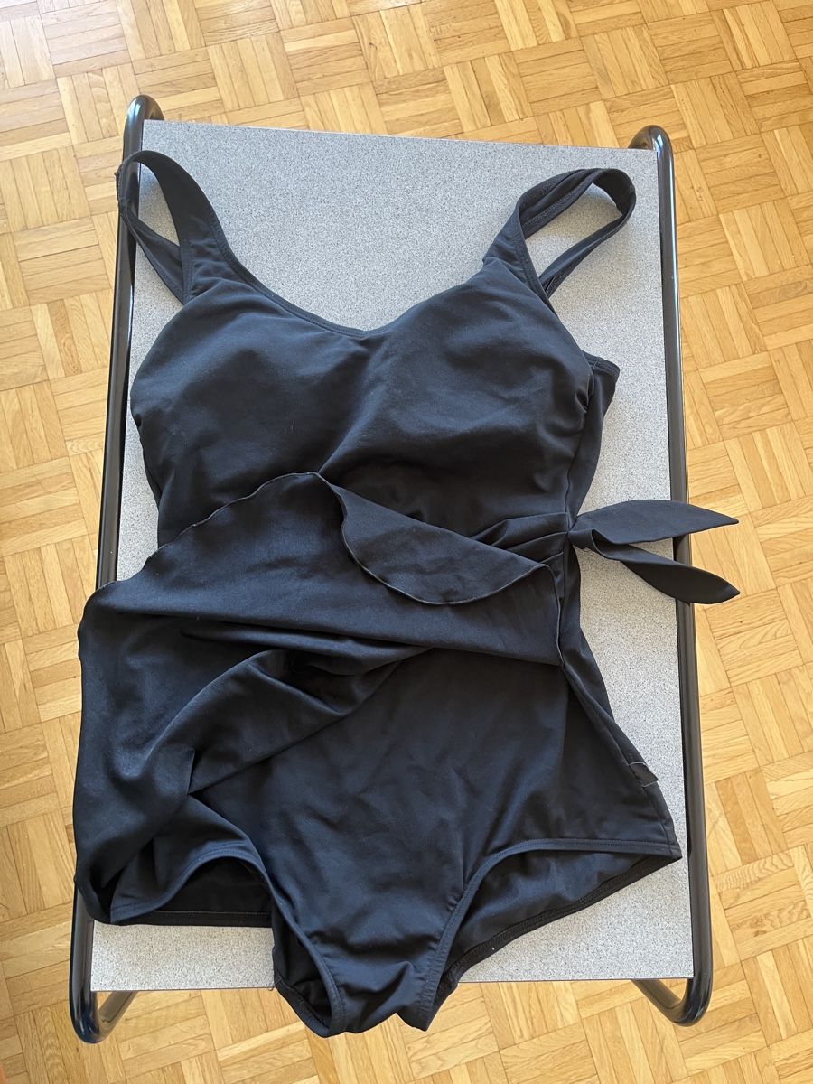 Beldona Costumi da bagno & Bikini: Badekleid Beldona M/75E – Nuovo (secondo la descrizione) da Zürich venduto da isaannafischer 1