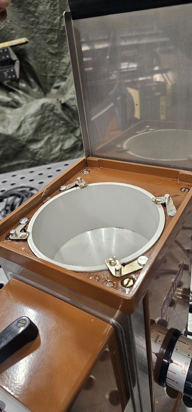 Elettrodomestici da cucina: Ditting Kaffeemühle 380V – Usato da Emmenbrücke venduto da inf_l8yf 4
