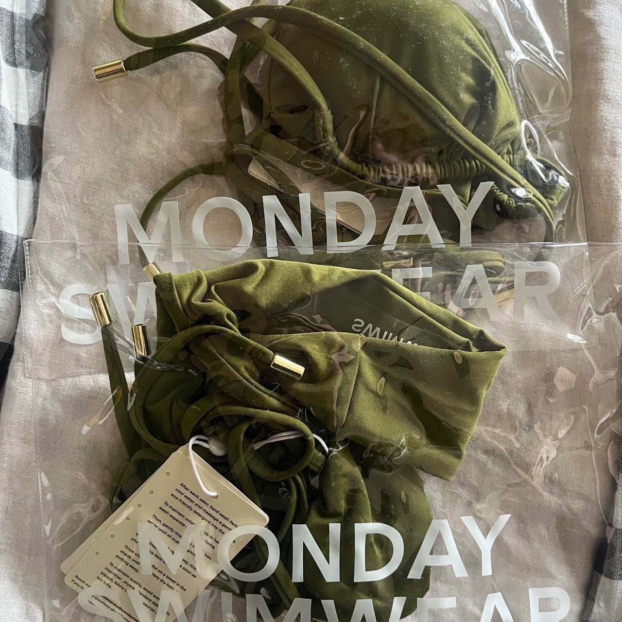 Costumi da bagno & Bikini: Olivgrüner Bikini, ungebraucht! – Nuovo e nell'imballaggio originale da Bern venduto da michelle_c98 1