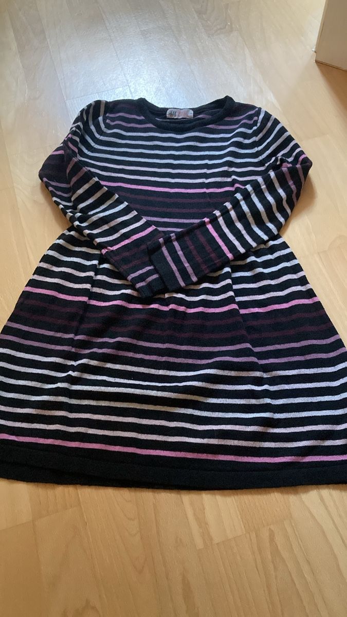 H&M Kleider & Röcke: H&M Kleid gestreift, Gr. 122 – Gebraucht aus Stettfurt von San_w9gd