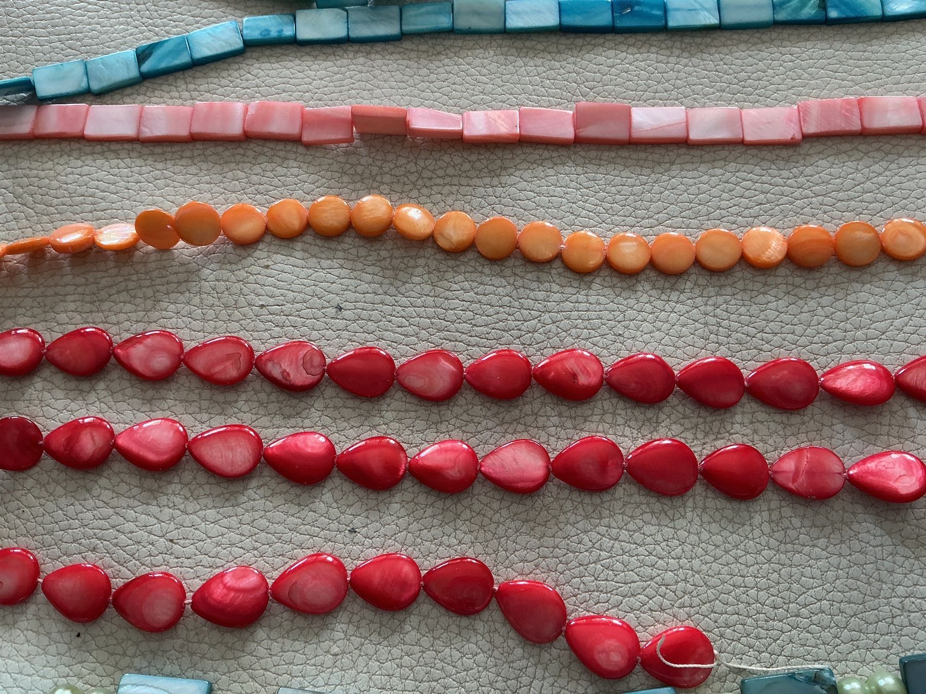 Sonstiger Schmuck: 12 x Strang Perlmut – Gebraucht aus Wettingen von Andres54 1