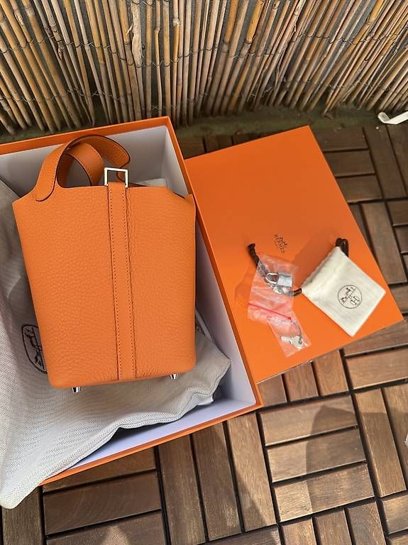 Hermès Borse da donna: Hermès Picotin 18 Lock Tasche – Nuovo e nell'imballaggio originale da Zürich venduto da shuenoma 3