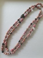 Lang Kette. Rhodochrosite mit Rhodonit