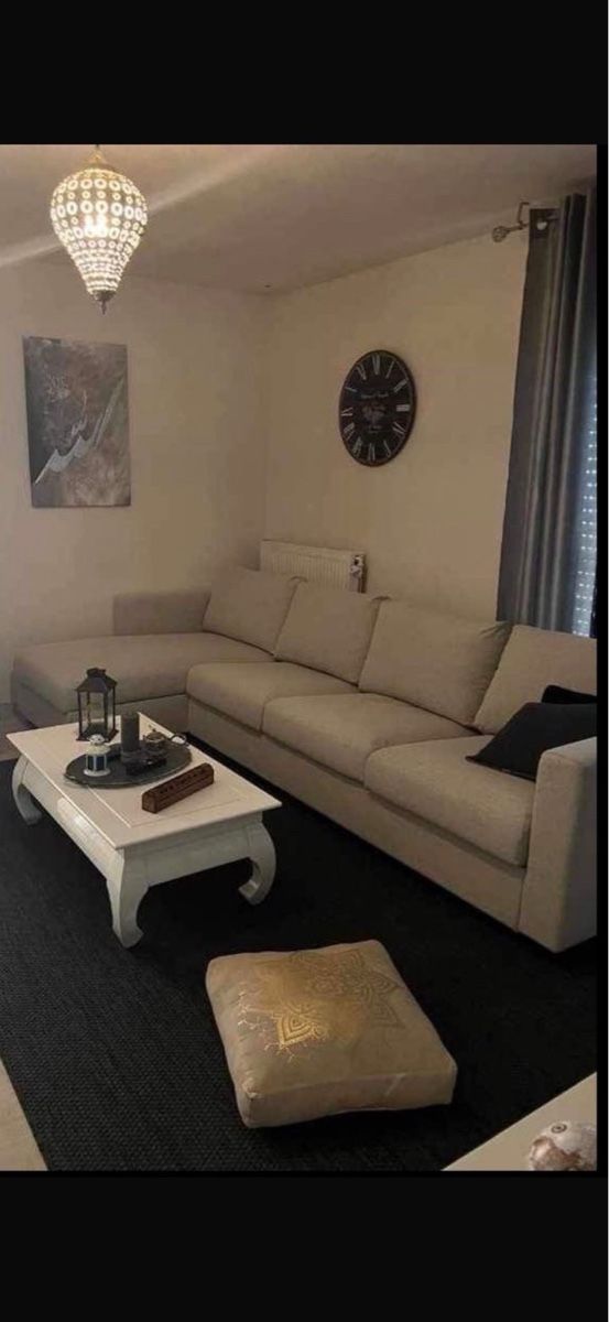Ikea Divani: Canapé d'angle beige écru  – Usato da Neyruz FR venduto da far_dqz5