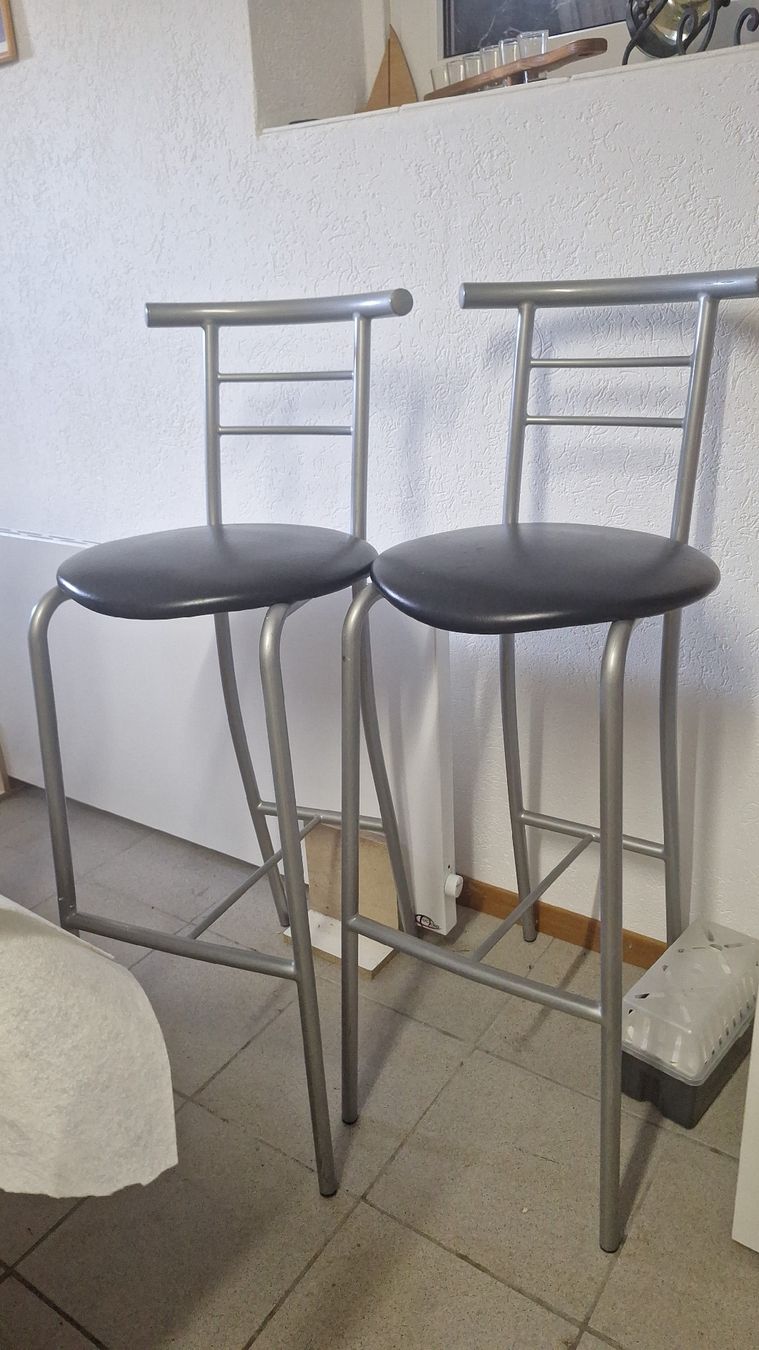 Tabourets: Barhocker 2 Stück – D'occasion à Gerolfingen par Sinaloa
