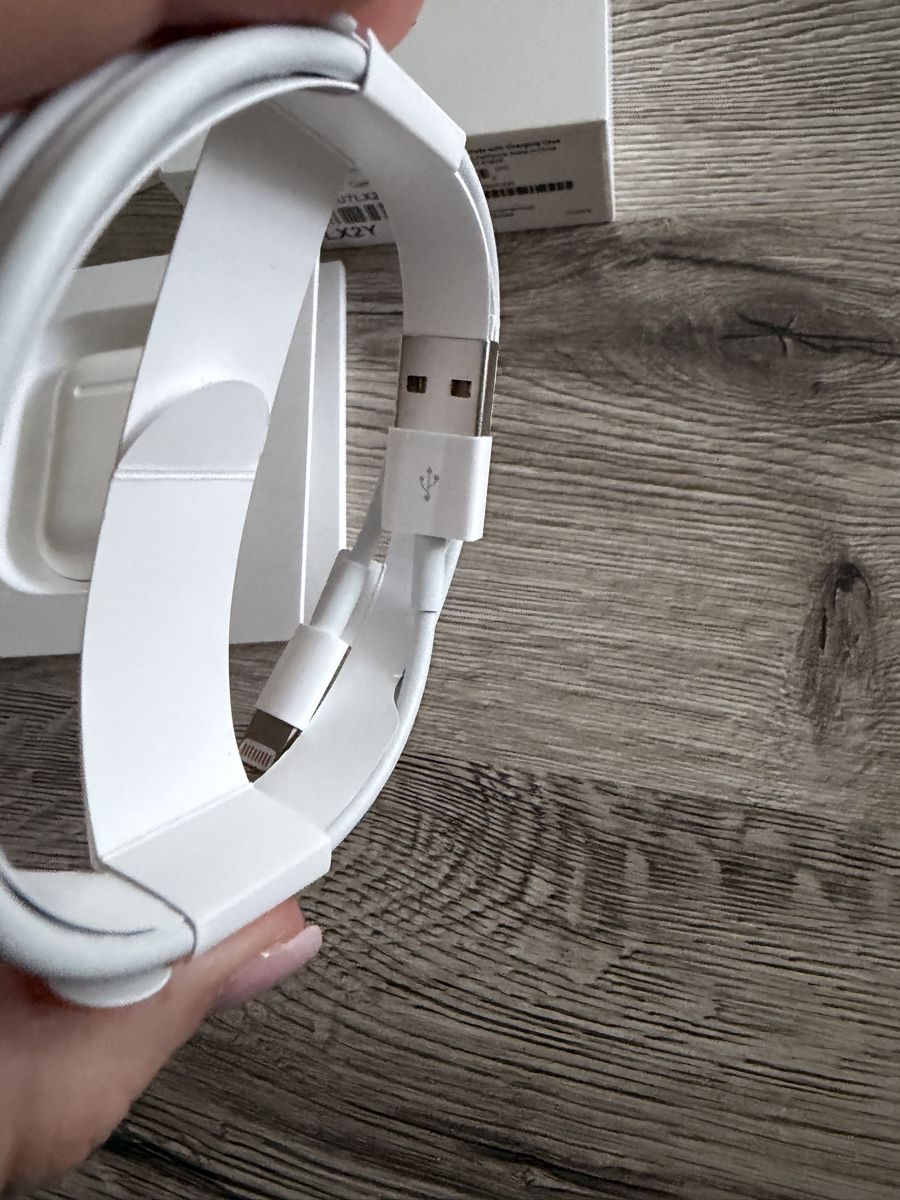 Apple Kopfhörer: Apple Airpods 2. Gen – Gebraucht aus Hallwil von Zoeizy 1