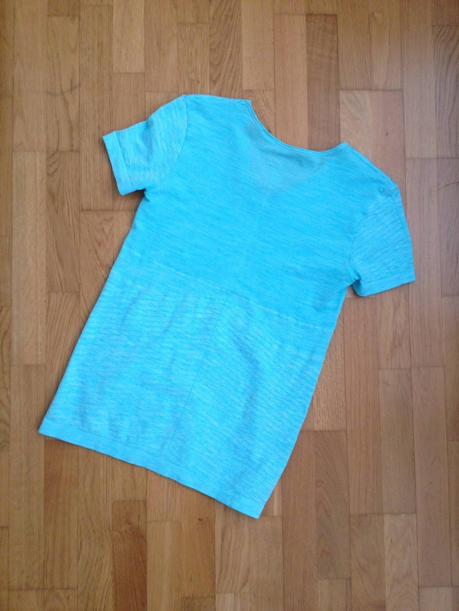 Salomon T-shirt: Sport Shirt Salomon – Usato da Dübendorf venduto da Fip05 2