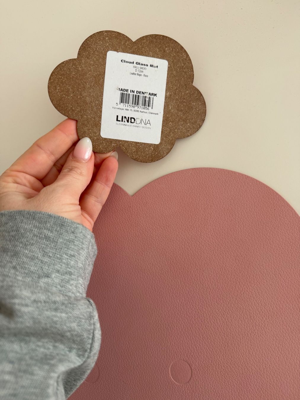 Set di tavolo e panche: LINIDDNA Wolken Tischset – Usato da Solothurn venduto da Vintage87 1
