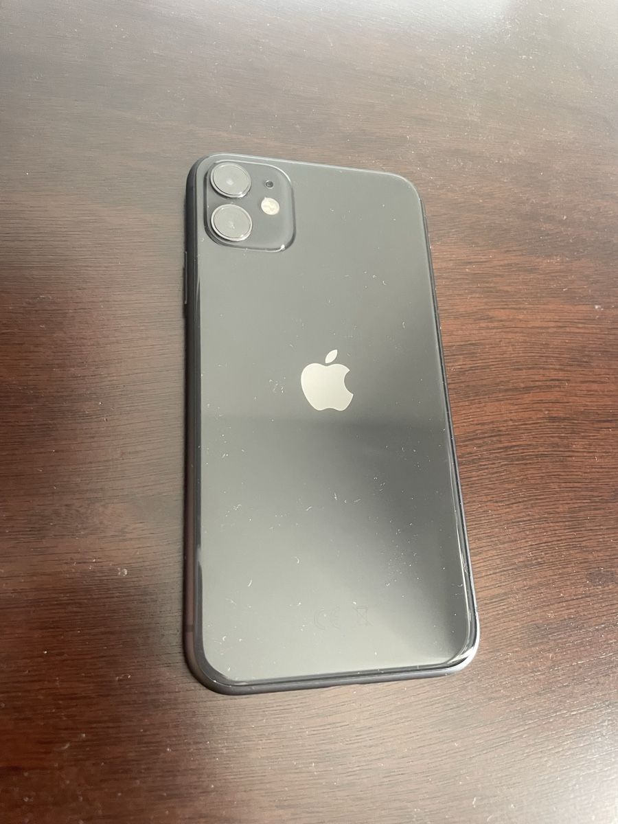 Apple Portables: iPhone 11 64 gb – D'occasion à Courtaman par ale_5jxm 1