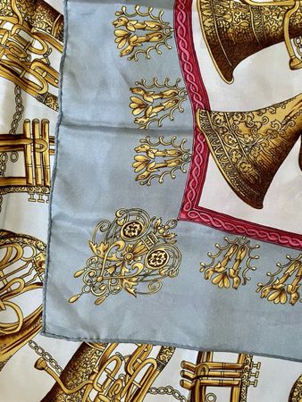 Foulard en soie vintage, instruments de musique 🎺
