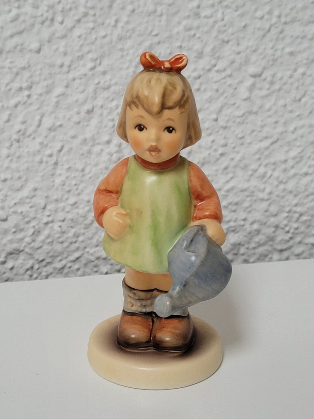 Hummel Statuette: Hummel Goebel Figur 729 Nature's Gift – Usato da Zofingen venduto da Loop_ReSale
