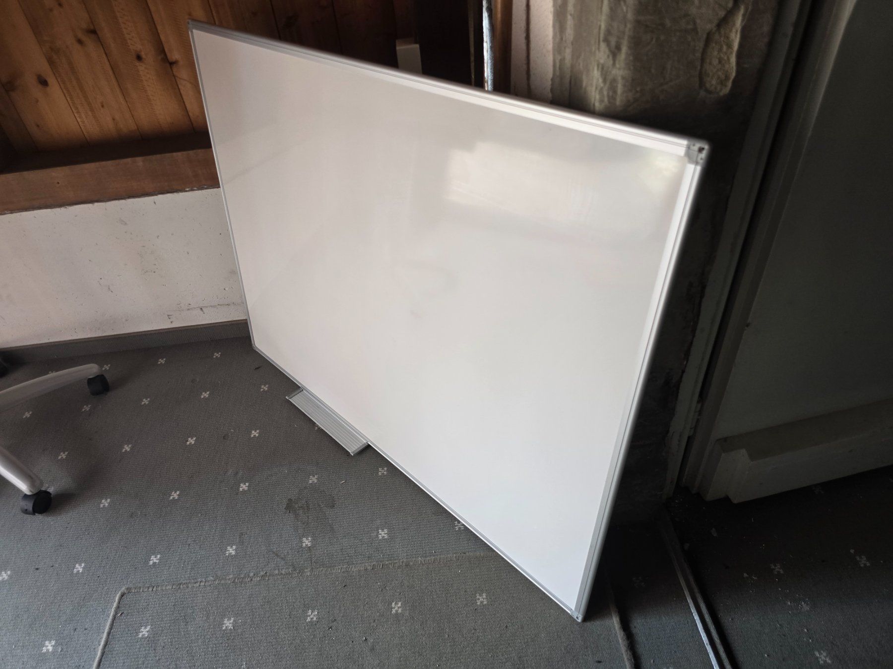 Lavagne: gebrauchtes Whiteboard120x90cm ab 1.- – Usato da KRINAU venduto da Mio_Liqstyle 1