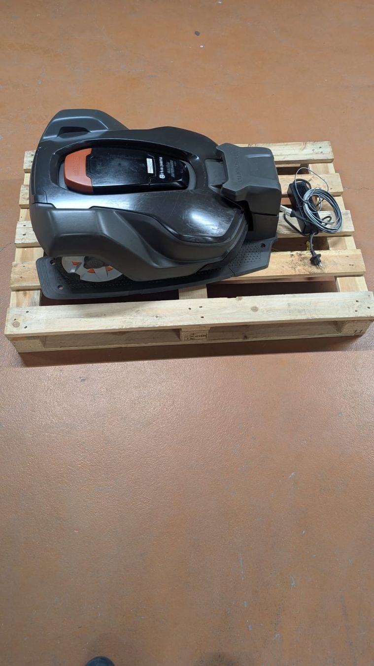 Husqvarna Tagliaerba: Automower Husqvarna 430X – Usato da Lätti venduto da baumi02