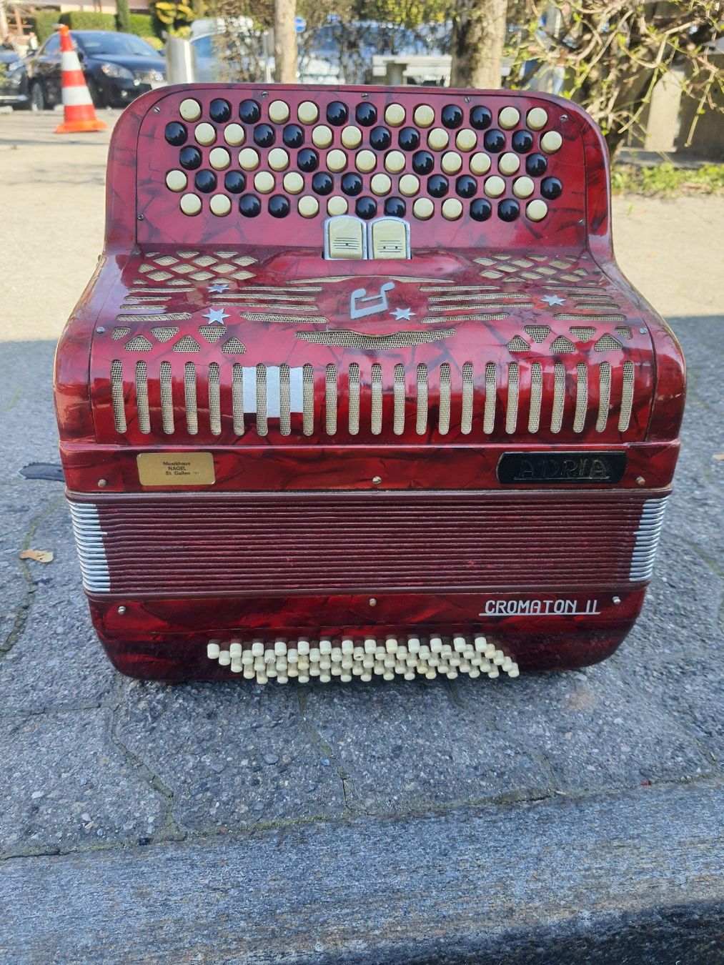 Adria Strumenti musicali: accordéon Adria chromatique – Usato da Pont-de-la-Morge venduto da Mirabelle0 1