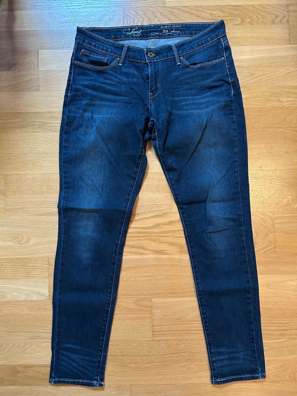 Levi's Jeans: Levis Jeans Demi Curve – Usato da Männedorf venduto da FrauNachtigaller
