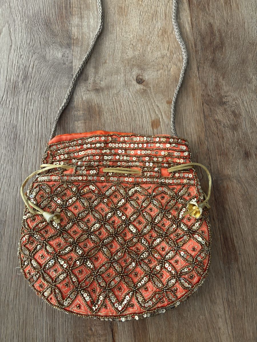 Borse da donna: Bag Coral with Sequins like new – Nuovo (secondo la descrizione) da Dänikon ZH venduto da Annikaberg 1