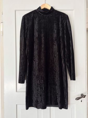 Schwarzes Samtkleid, ca 38