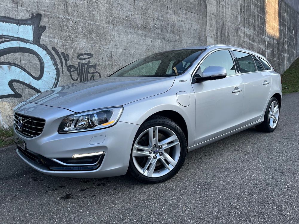 VOLVO V60 DIESEL PLUG IN HYBRID ERST 135000KM MFK Gebraucht In 